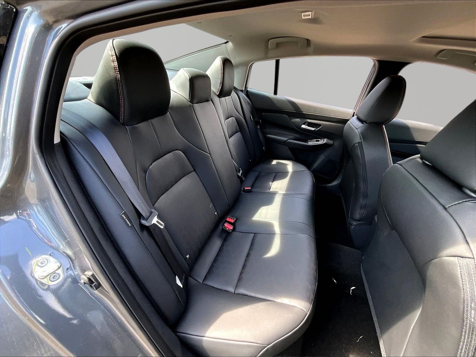 New 2027 Nissan Sentra SR w/ SR Premium Package FWD image 20
