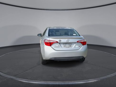 Used 2015 Toyota Corolla S FWD image 7