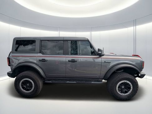 Used 2022 Ford Bronco Badlands w/ Sasquatch Package AWD/4WD image 3