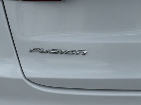 Used 2019 Ford Fusion S FWD image 9