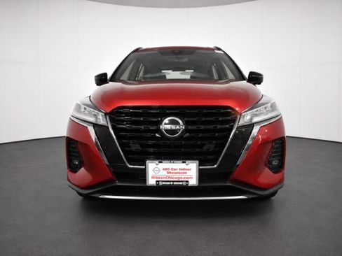 Used 2022 Nissan Kicks SR FWD image 2
