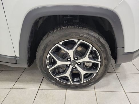 Used 2025 Jeep Compass Limited image 54