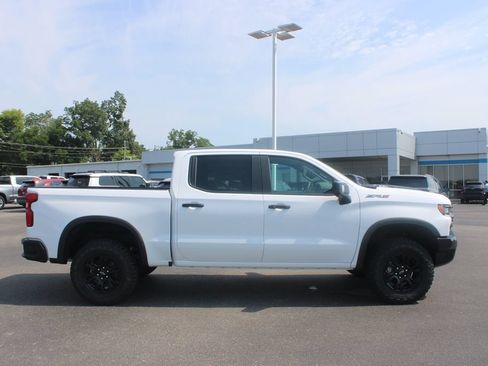 New 2026 Chevrolet Silverado 1500 ZR2 AWD/4WD image 11