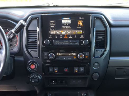 Used 2020 Nissan Titan PRO-4X w/ Pro-4x Convenience Package image 30