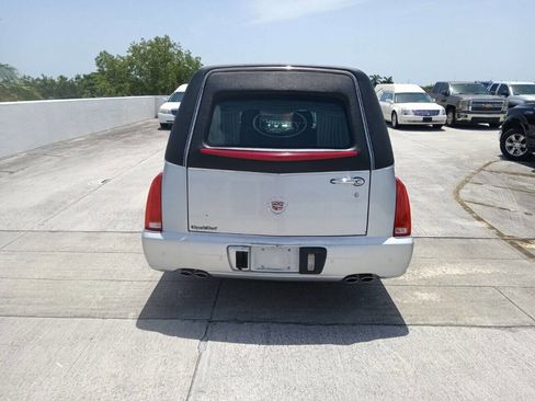 Used 2011 Cadillac DTS Hearse image 6