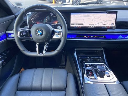 Certified 2025 BMW 740i xDrive w/ Executive Package image 15