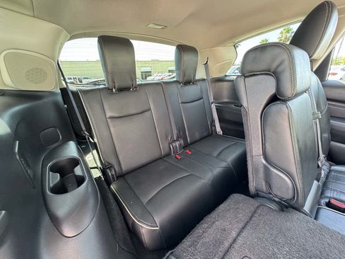 Used 2019 INFINITI QX60 Luxe w/ Essential Package AWD/4WD image 18
