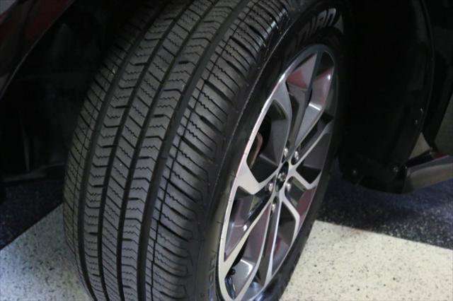 Used 2020 Chevrolet Sonic LT w/ RS Package FWD image 9