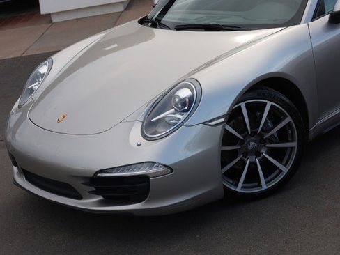 Used 2013 Porsche 911 Carrera 4 AWD/4WD image 6