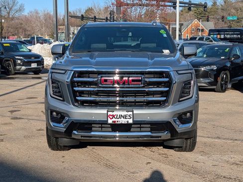 New 2026 GMC Yukon XL Elevation AWD/4WD image 2