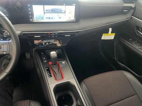 Used 2025 Nissan Kicks SR AWD/4WD image 15