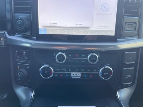 Used 2025 Ford F150 Lariat w/ Equipment Group 502A High AWD/4WD image 22