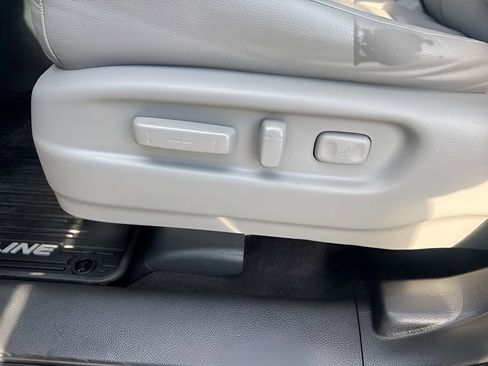 Used 2023 Honda Ridgeline RTL image 10