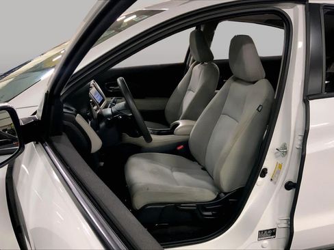 Used 2022 Honda HR-V EX image 8