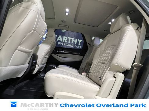Used 2022 Buick Enclave Avenir w/ Avenir Technology Package AWD/4WD image 27
