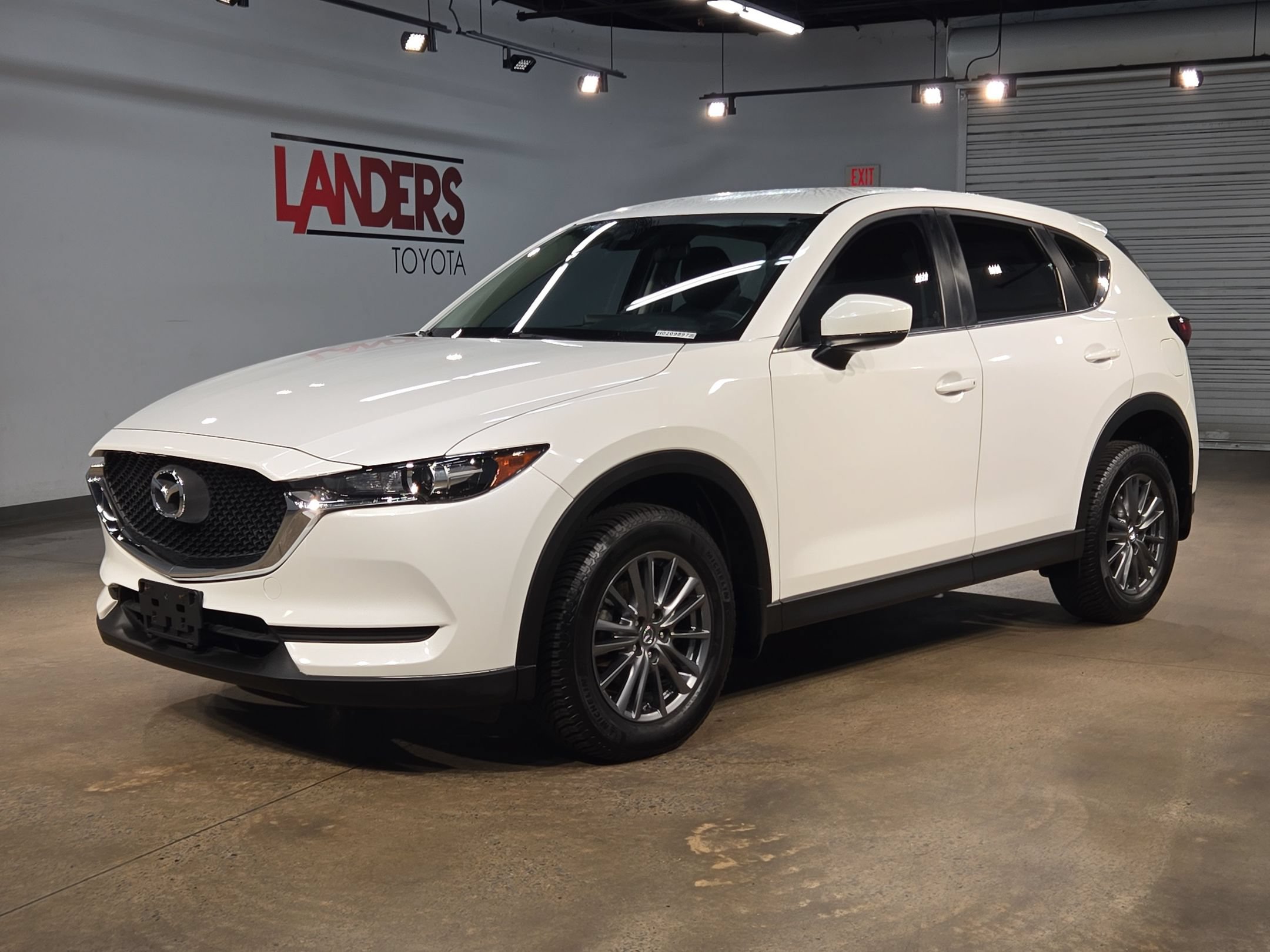 Used 2017 MAZDA CX-5 Sport FWD image 3