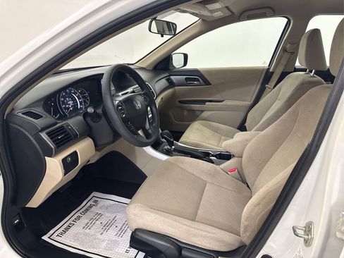 Used 2013 Honda Accord LX image 24