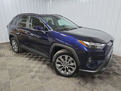 Used 2023 Toyota RAV4 XLE Premium AWD/4WD image 7