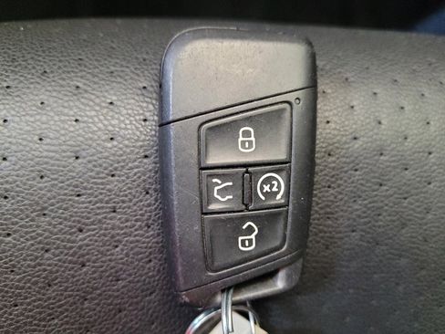 Used 2019 Volkswagen Jetta SEL image 32