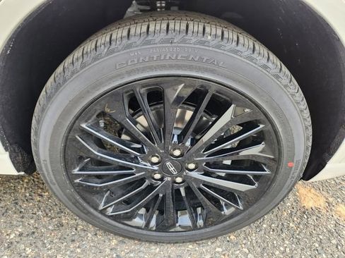 New 2026 Lincoln Corsair Reserve image 19