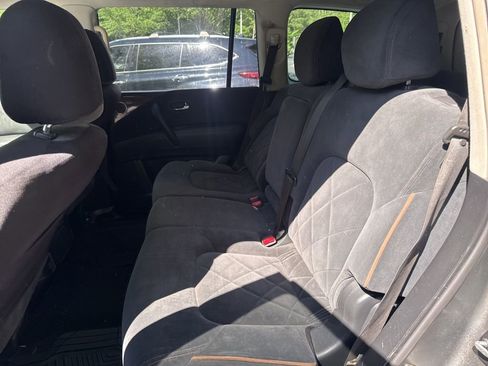 Used 2018 Nissan Armada SV w/ Driver Package RWD image 9