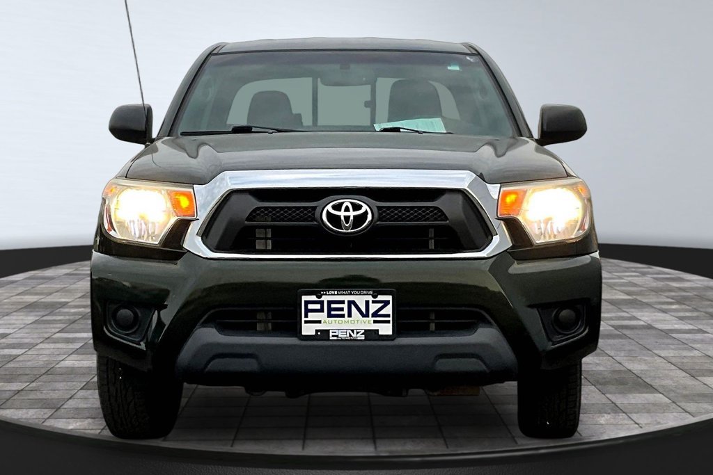 Used 2012 Toyota Tacoma 2WD Access Cab w/ SR5 Pkg image 2