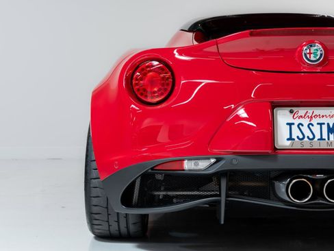 Used 2018 Alfa Romeo 4C Spider image 28