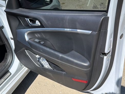 Used 2022 Genesis G70 2.0T image 18