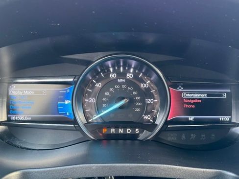 Used 2019 Ford Explorer XLT w/ Equipment Group 202A image 22