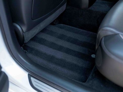 Used 2017 Genesis G90 5.0 Ultimate image 44