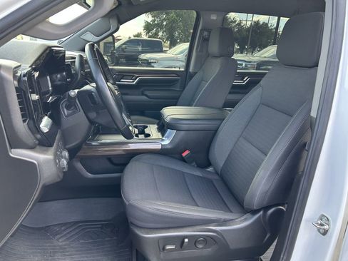 Used 2024 Chevrolet Silverado 2500 LT w/ Safety Package AWD/4WD image 11