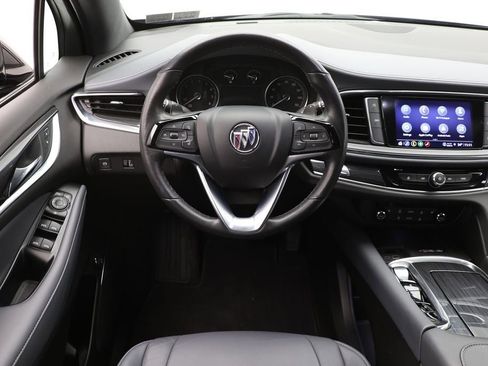 Used 2022 Buick Enclave Essence image 15