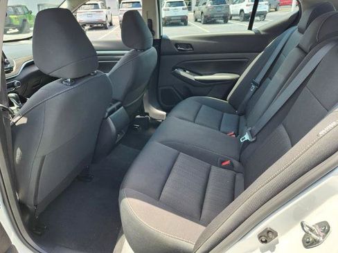 Certified 2023 Nissan Altima 2.5 SV FWD image 10