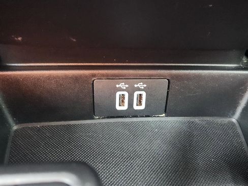 Used 2023 Ford Ranger Lariat w/ Tremor Off-Road Package image 39