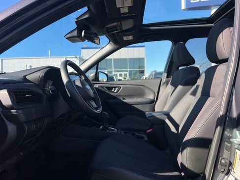 Used 2025 Subaru Forester Premium image 17