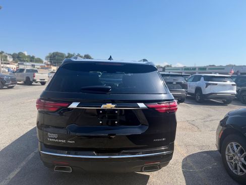 Used 2023 Chevrolet Traverse Premier w/ LPO, Floor Liner Package AWD/4WD image 4