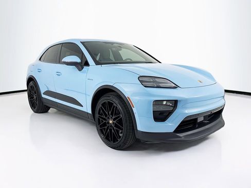 New 2026 Porsche Macan Electric image 7
