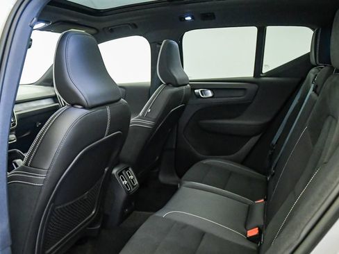 Certified 2023 Volvo XC40 Recharge Plus AWD/4WD image 19