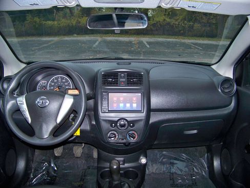 Used 2019 Nissan Versa S image 20