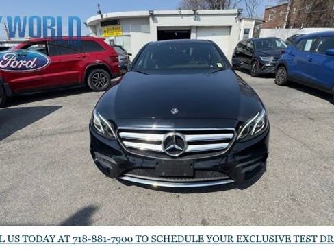 Used 2019 Mercedes-Benz E 300 4MATIC image 5