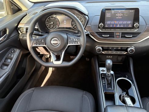 Certified 2024 Nissan Altima 2.5 SV image 18