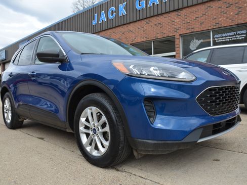 Used 2022 Ford Escape SE AWD/4WD image 1
