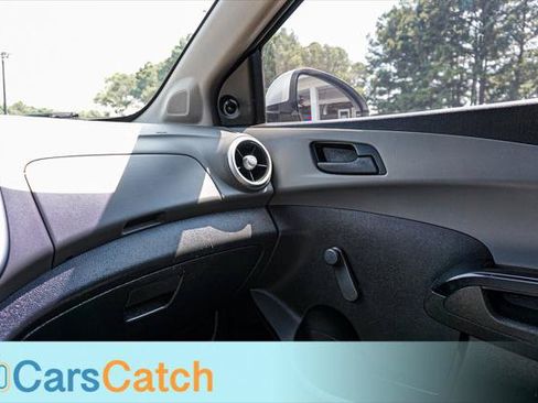 Used 2019 Chevrolet Sonic LS FWD image 31