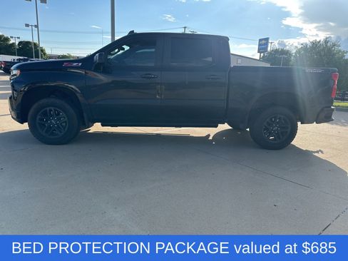 Used 2021 Chevrolet Silverado 1500 LT Trail Boss w/ Convenience Package II AWD/4WD image 6