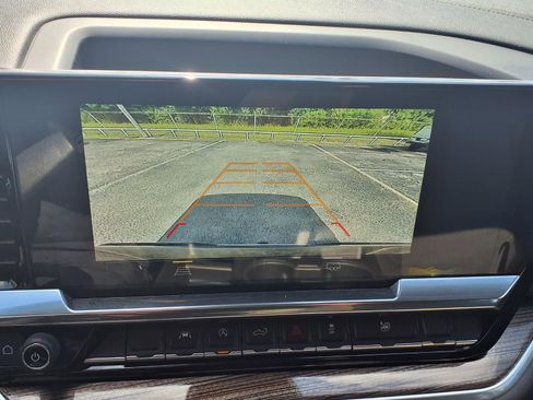 Used 2025 Chevrolet Silverado 1500 LT RWD image 4