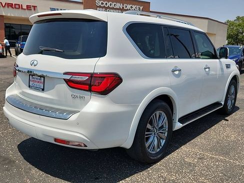 Used 2022 INFINITI QX80 Luxe w/ Cargo Package AWD/4WD image 4