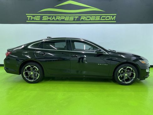 Used 2022 Chevrolet Malibu LT FWD image 11