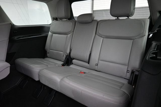 Certified 2025 Ford Expedition Active AWD/4WD image 28