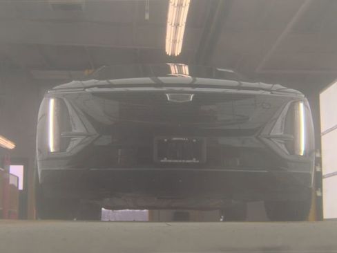 Certified 2024 Cadillac Lyriq Sport image 17