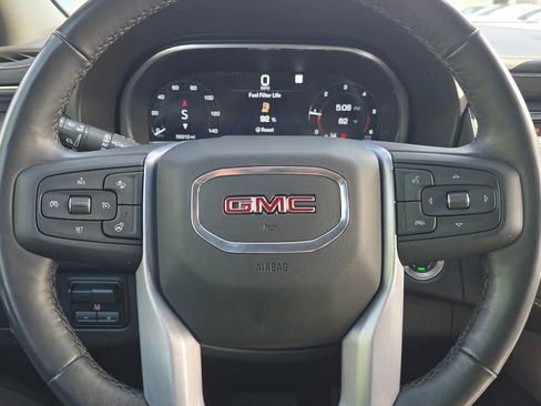 Used 2022 GMC Yukon XL SLT w/ SLT Luxury Package AWD/4WD image 27